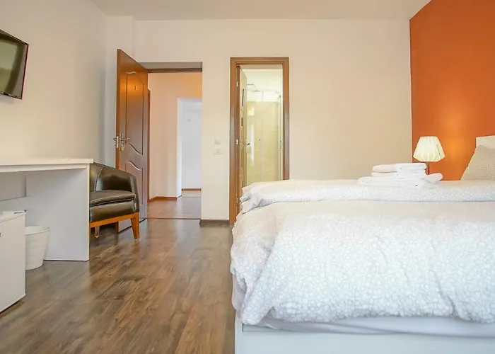 Coroni - Delegati Si Muncitori Guest house